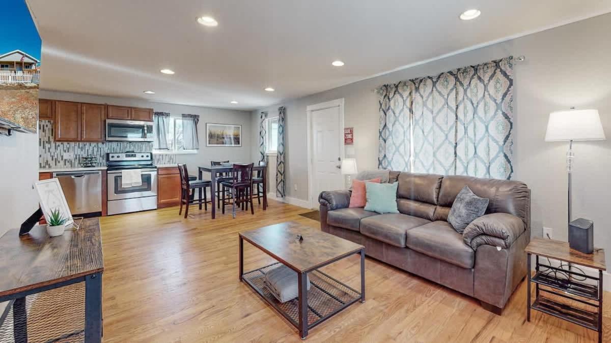 Сasa de vacaciones Cozy And Budget Friendly Single Bedroom In The Heart Of