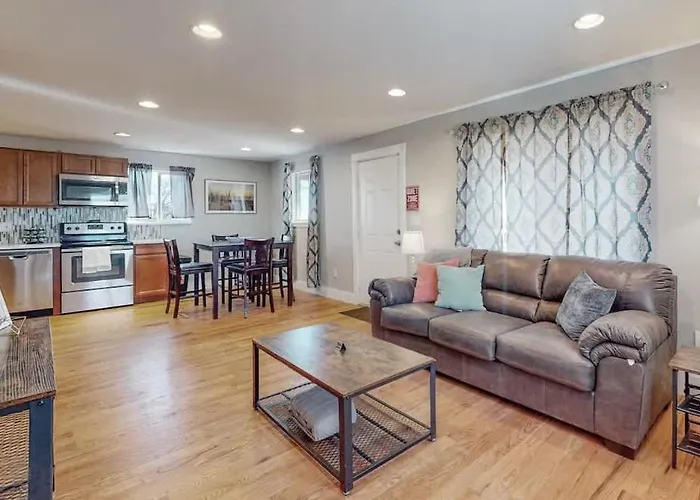 Cozy And Budget Friendly Single Bedroom In The Heart Of Denver