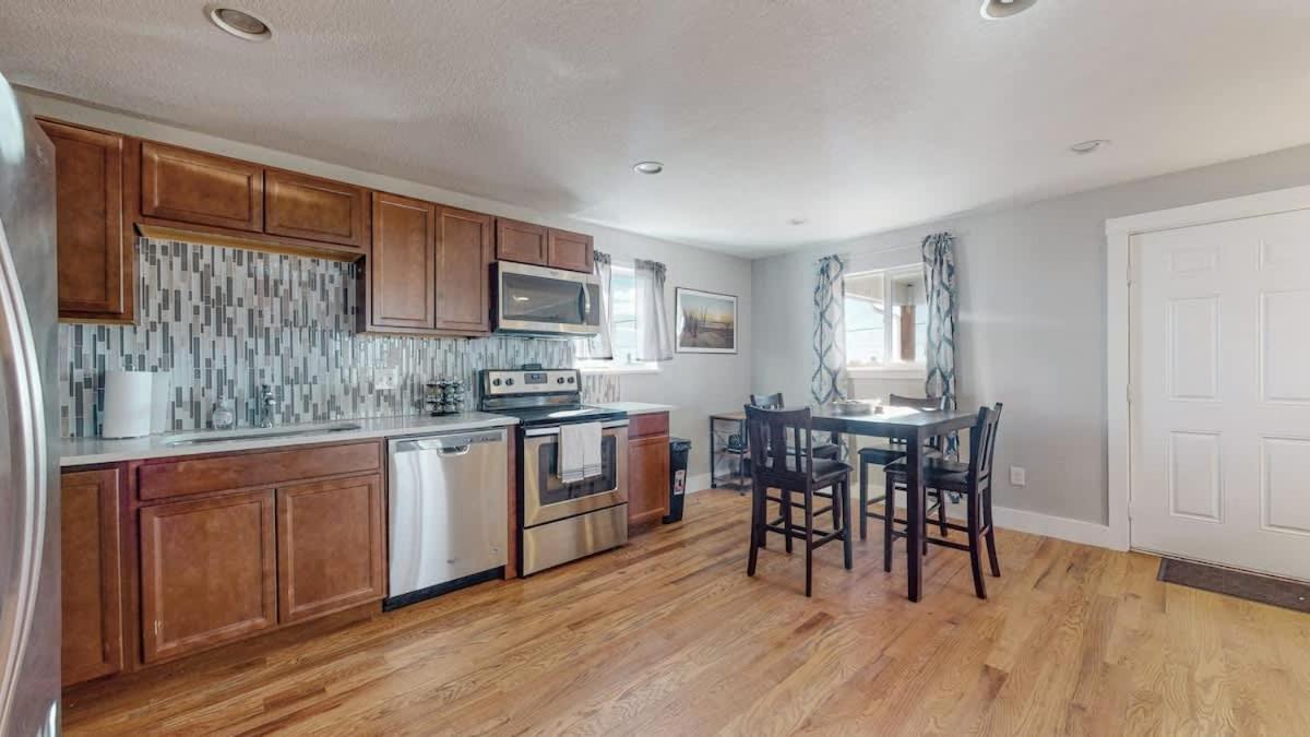 Holiday home Cozy And Budget Friendly Single Bedroom In The Heart Of Denver